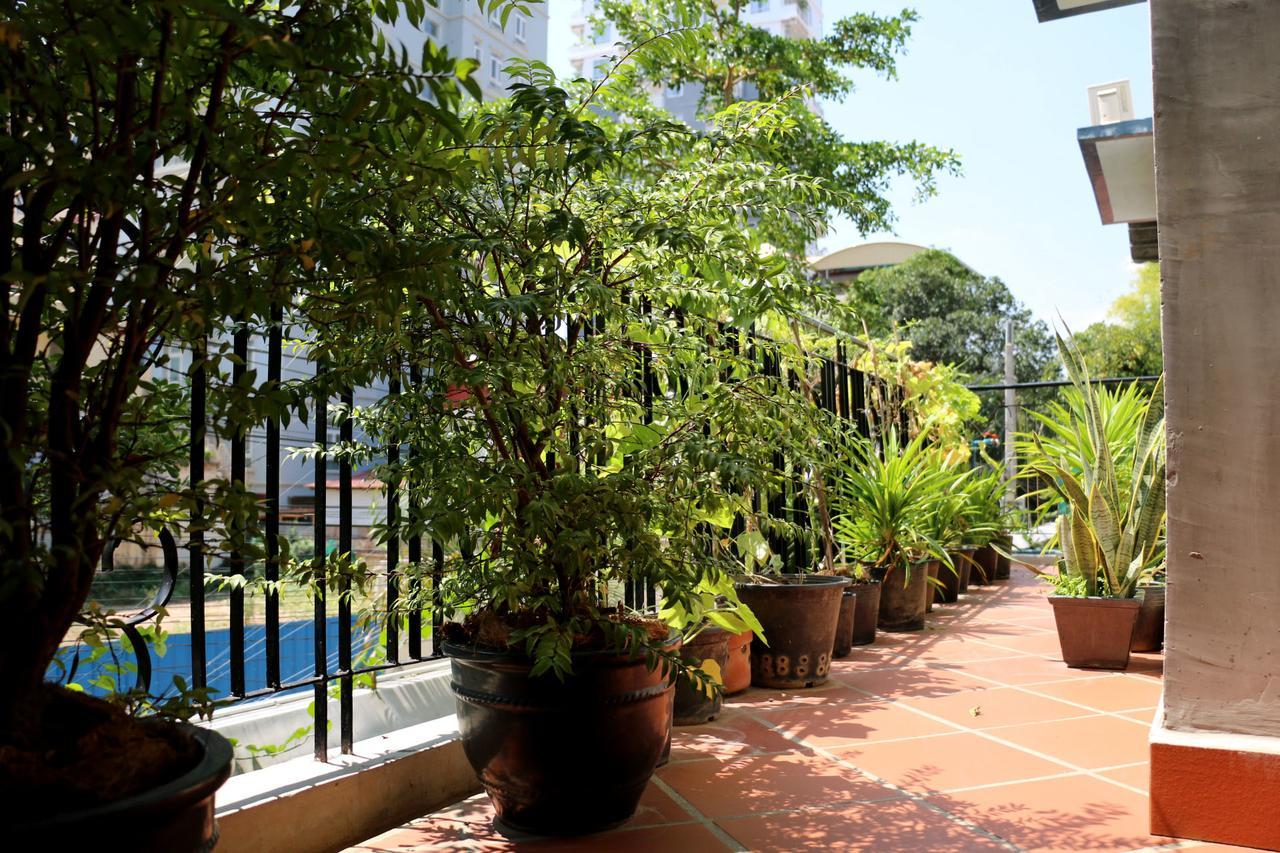 Corner9 Bassac Boutique Hotel Phnom Penh Exterior photo