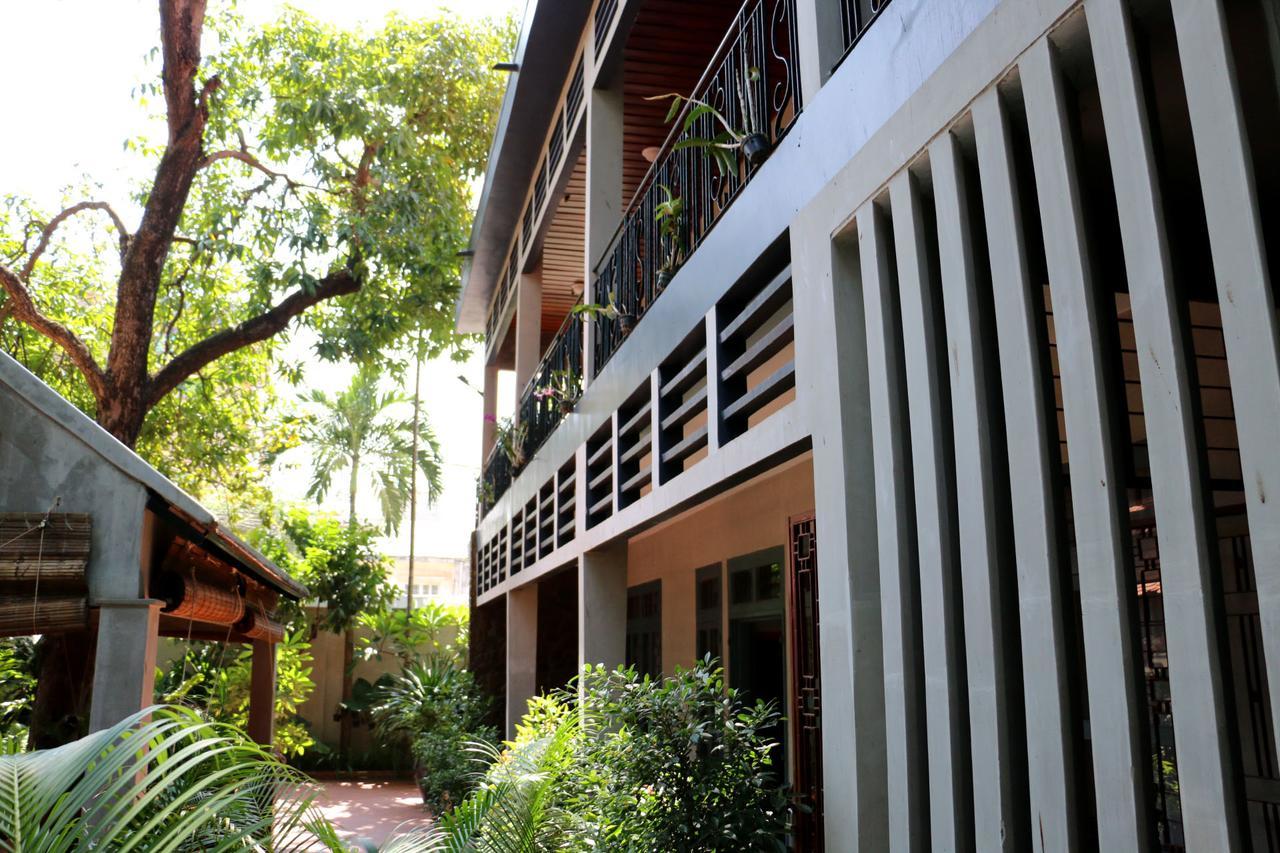 Corner9 Bassac Boutique Hotel Phnom Penh Exterior photo